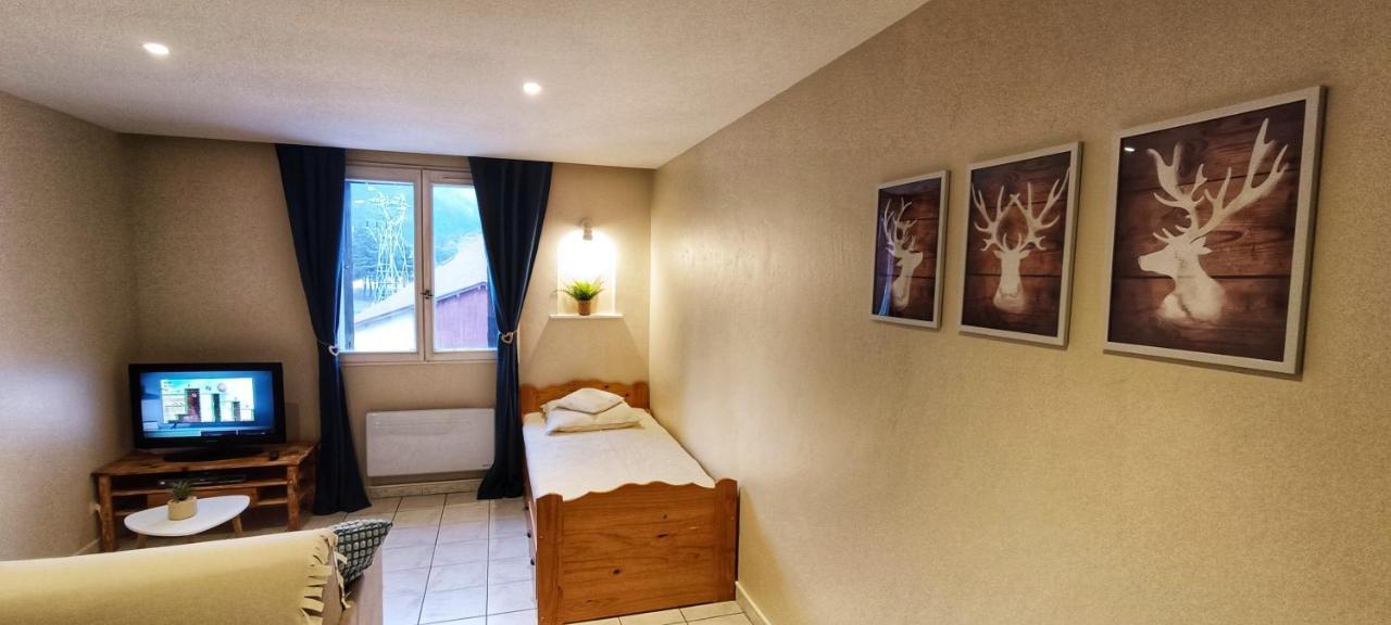 Grand Studio 3 Personnes Idealement Place Barcelonnette Dış mekan fotoğraf